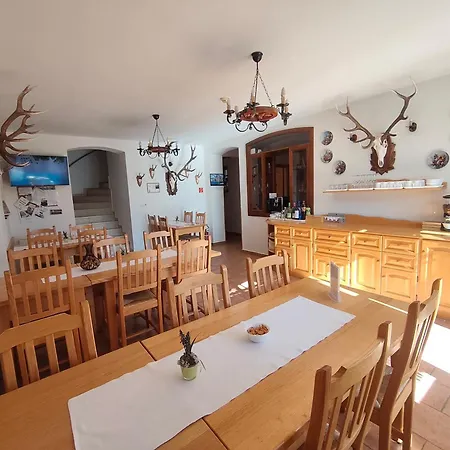 Eckhardt Vendeghaz Konukevi 3*