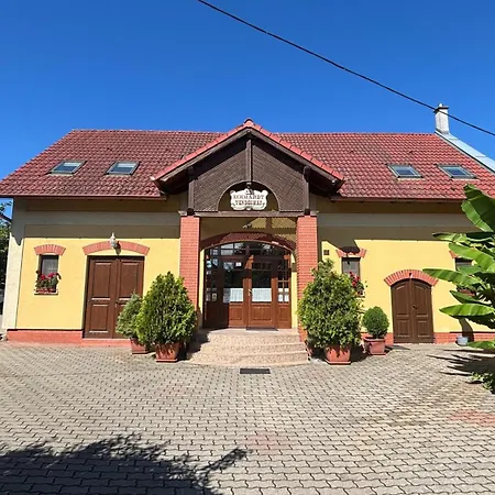 Eckhardt Vendeghaz Villány